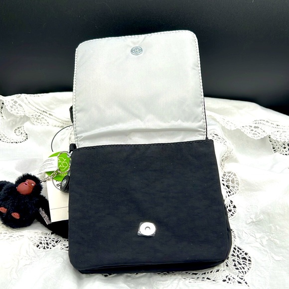 Kipling NWT Black Nylon Crossbody Travel Lightweight Purse (P0012) - Picture 7 of 10